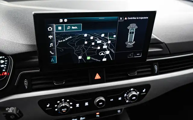 Audi A4 view 16