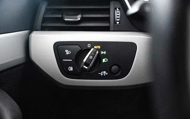 Audi A4 view 22