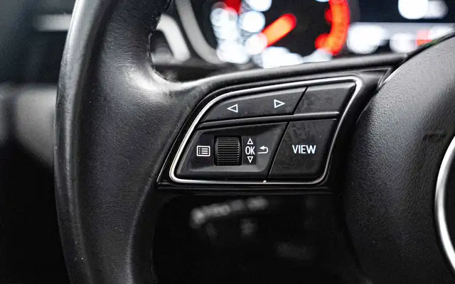 Audi A4 Avant view 13