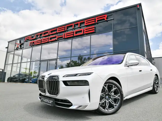 BMW 740 xDrive Design Pure Excellence* Sky Lounge*