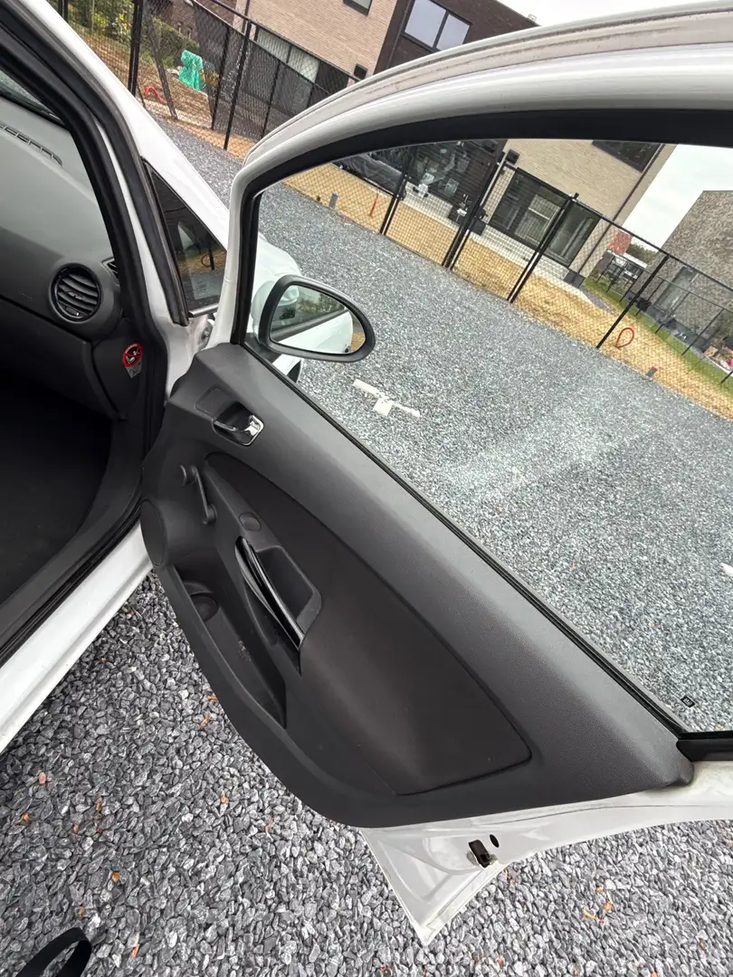 Opel Corsa Wit - 2