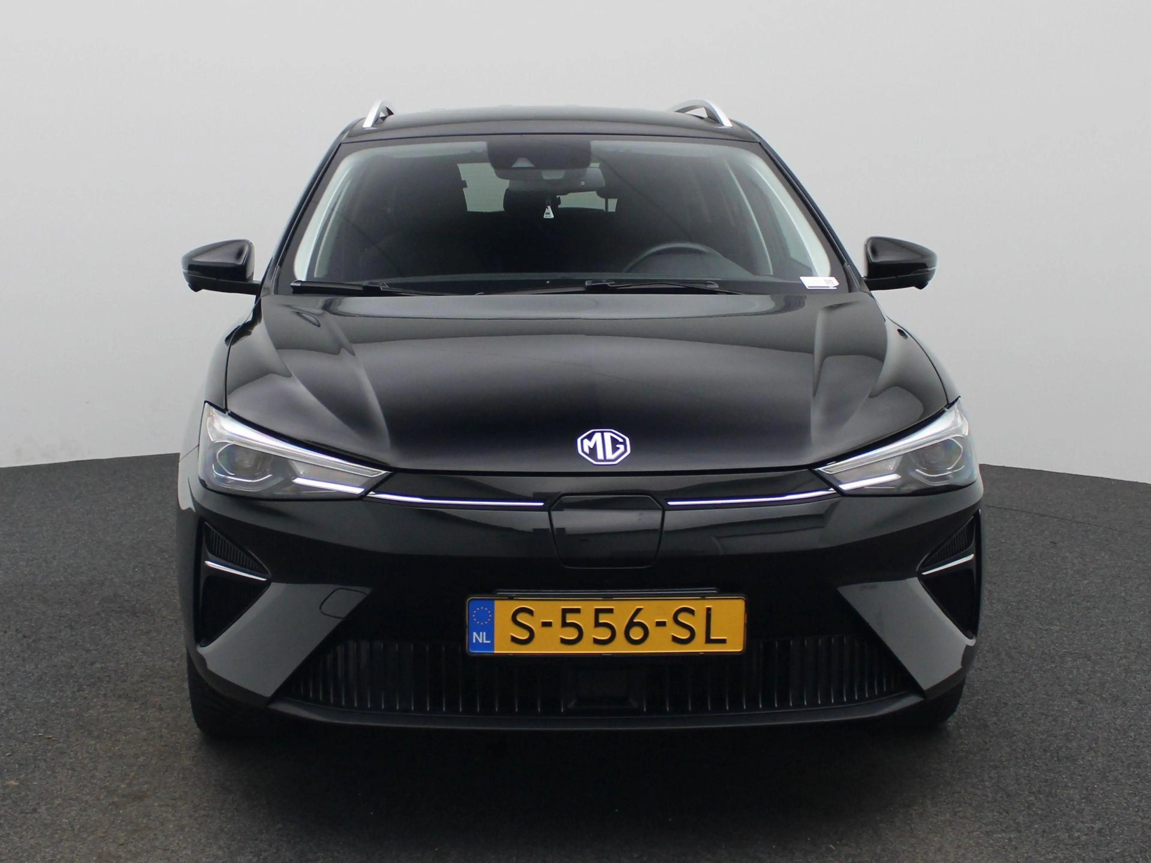 MG MG5 Long Range Luxury 61 kWh — photo 3