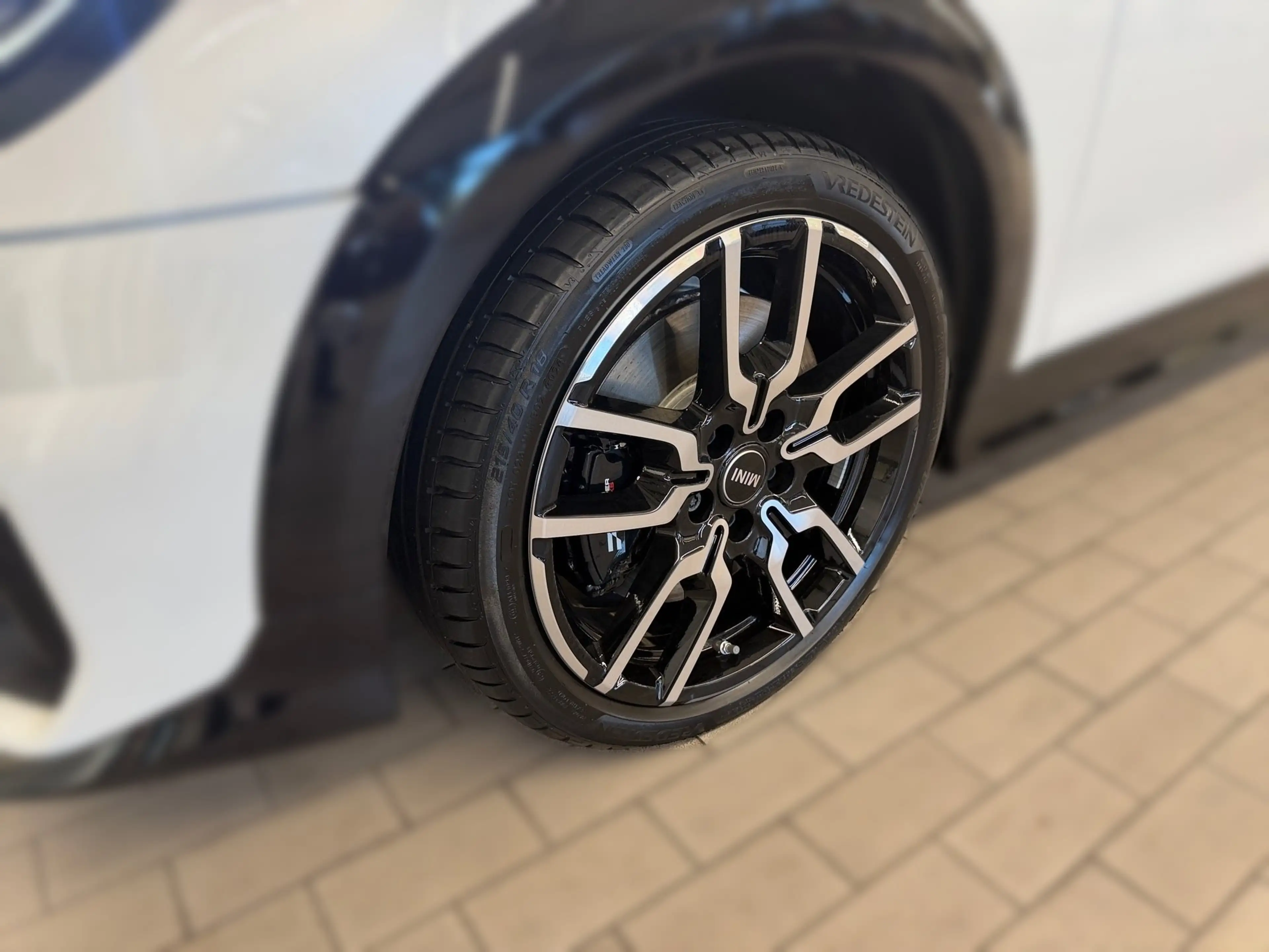 MINI Cooper S — photo 3