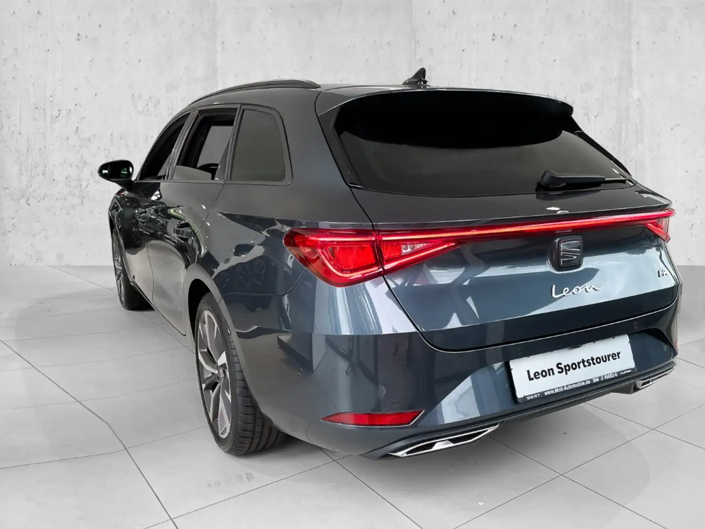 SEAT Leon Sportstourer FR 1.5 eTSI DSG Navi Kamera Connect Grey - 2