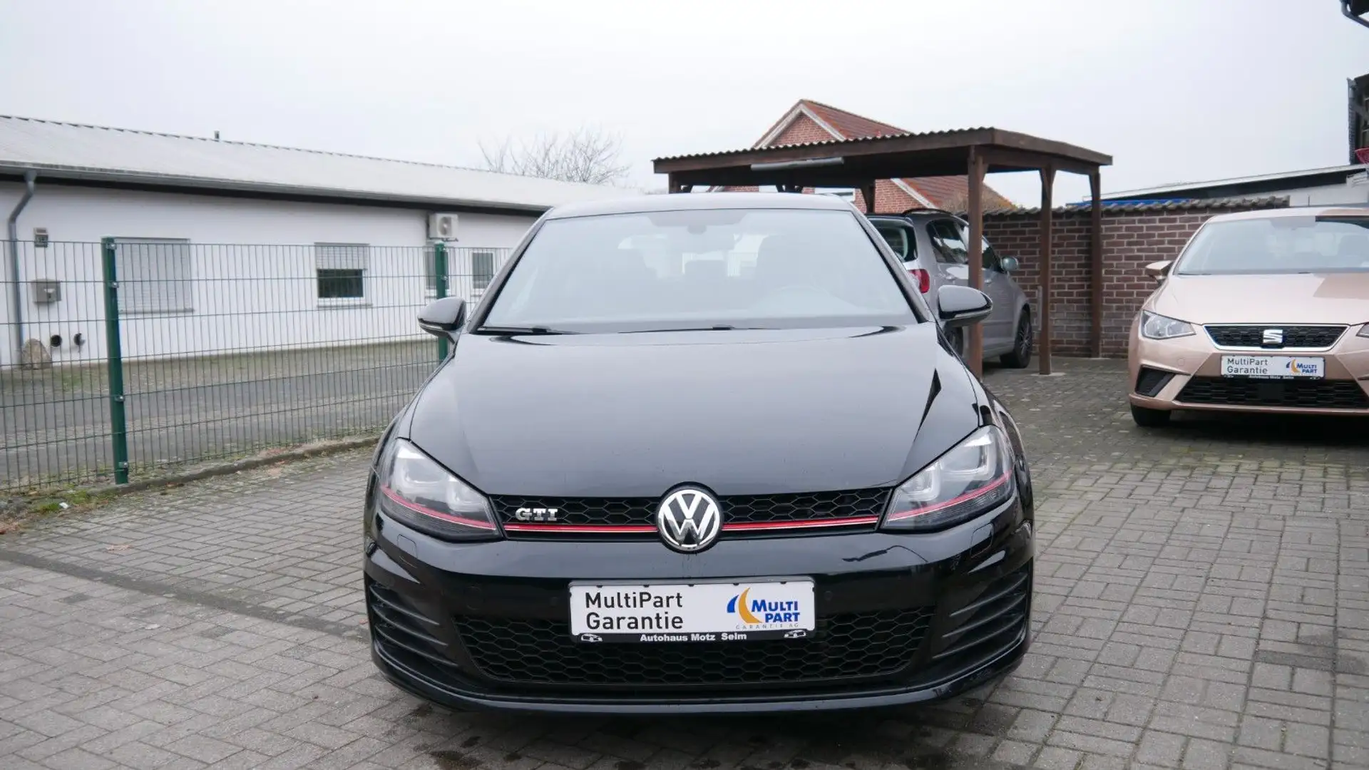 Volkswagen Golf 2.0 TSI BMT GTI Performance Schwarz - 2