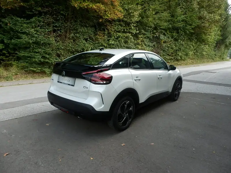 Citroen C4 BHDI130 EAT8 Plus