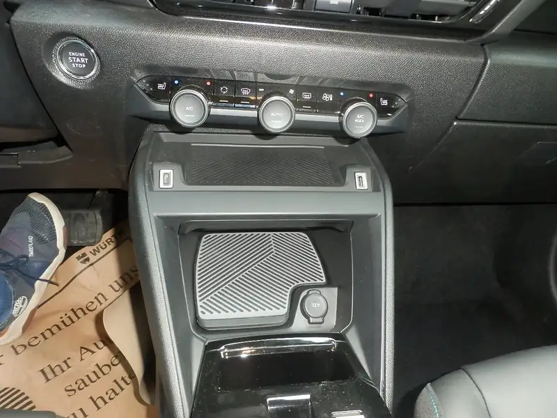 Citroen C4 BHDI130 EAT8 Plus