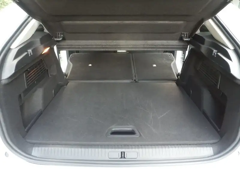 Citroen C4 BHDI130 EAT8 Plus