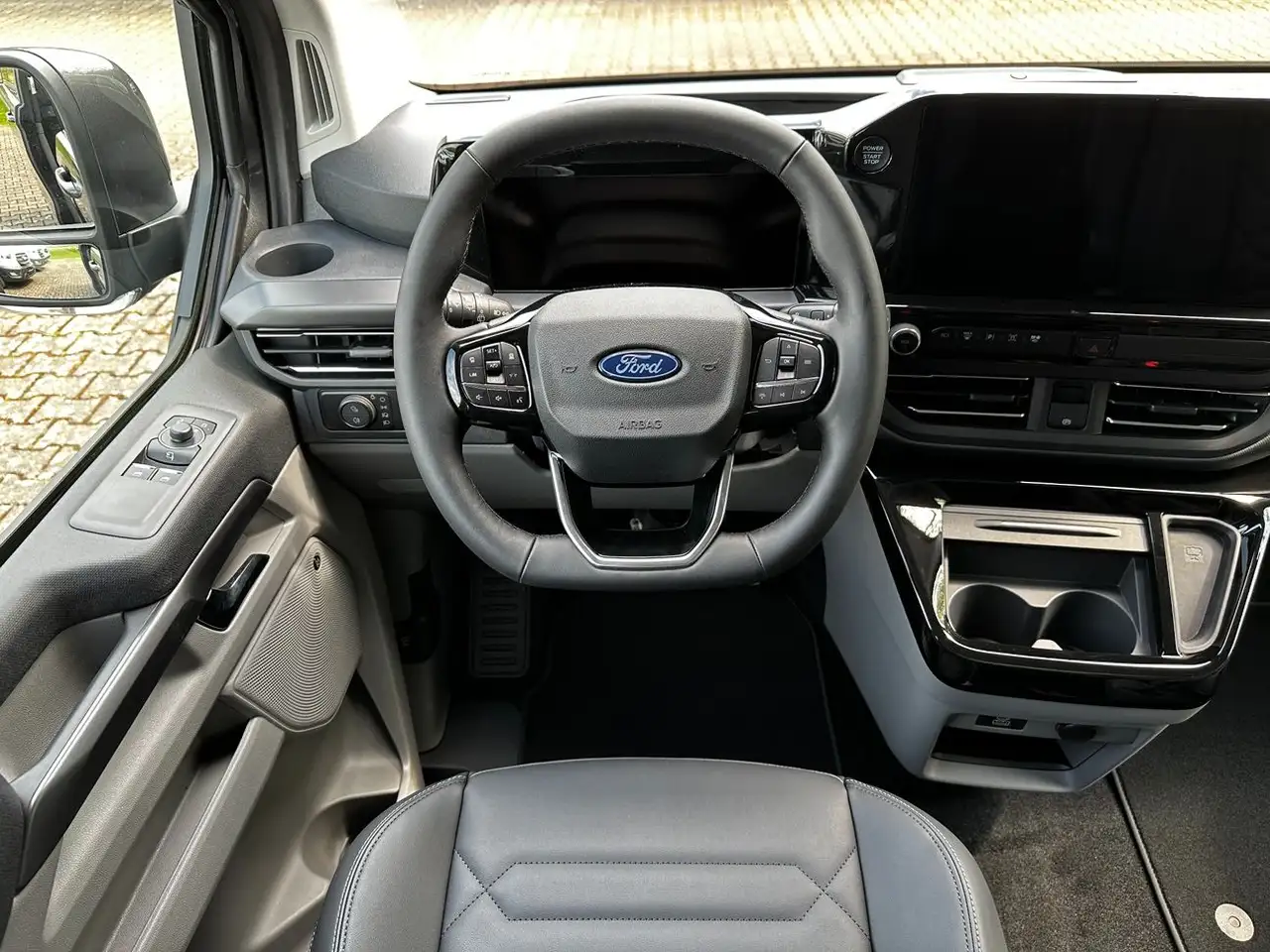 Ford Tourneo Custom Titanium X 320 L2 ACC*PANO*360*B&O 16