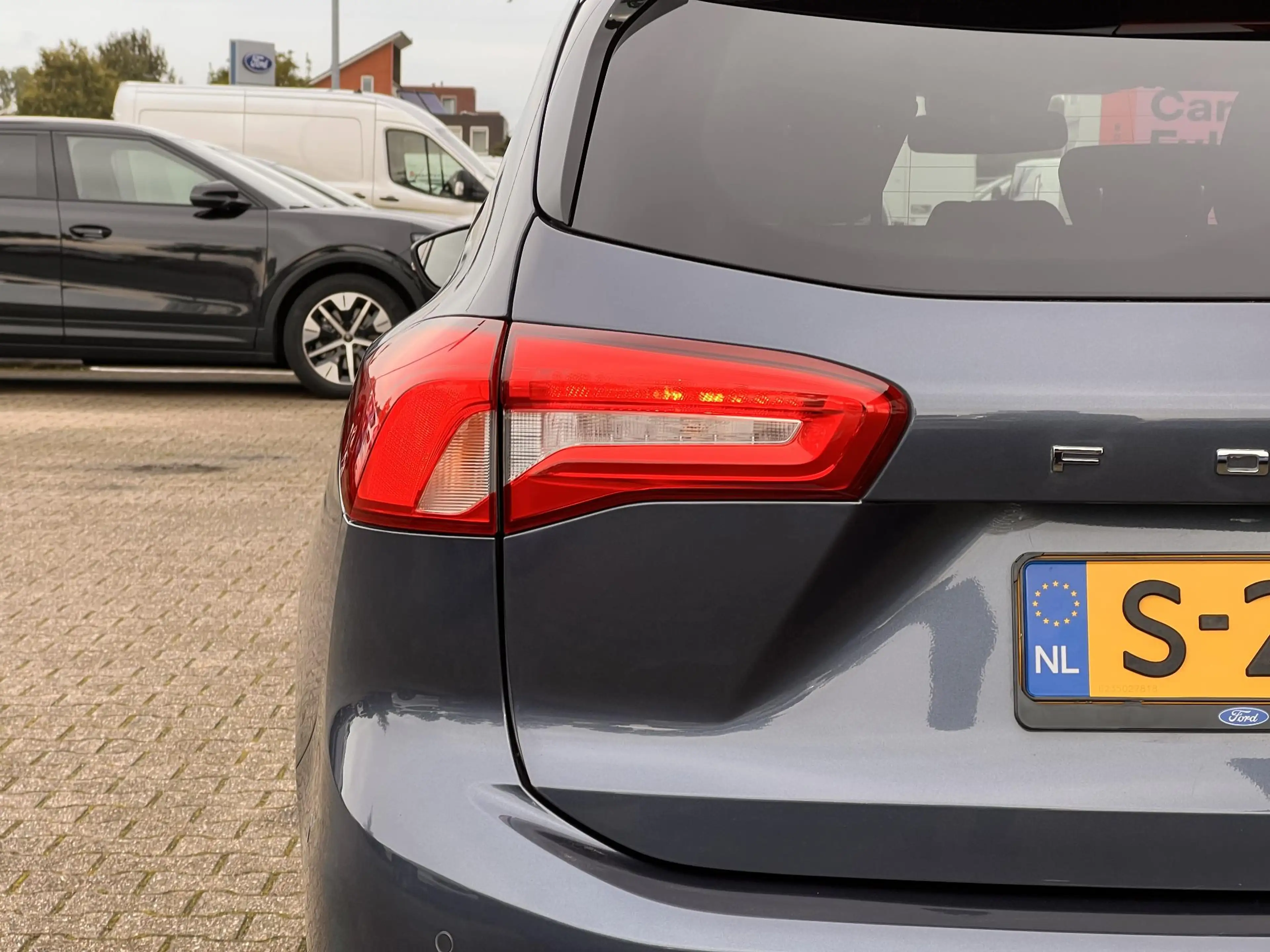 Ford Focus Wagon 1.0 EcoBoost ST Line Business Full-led | B&O — photo 10