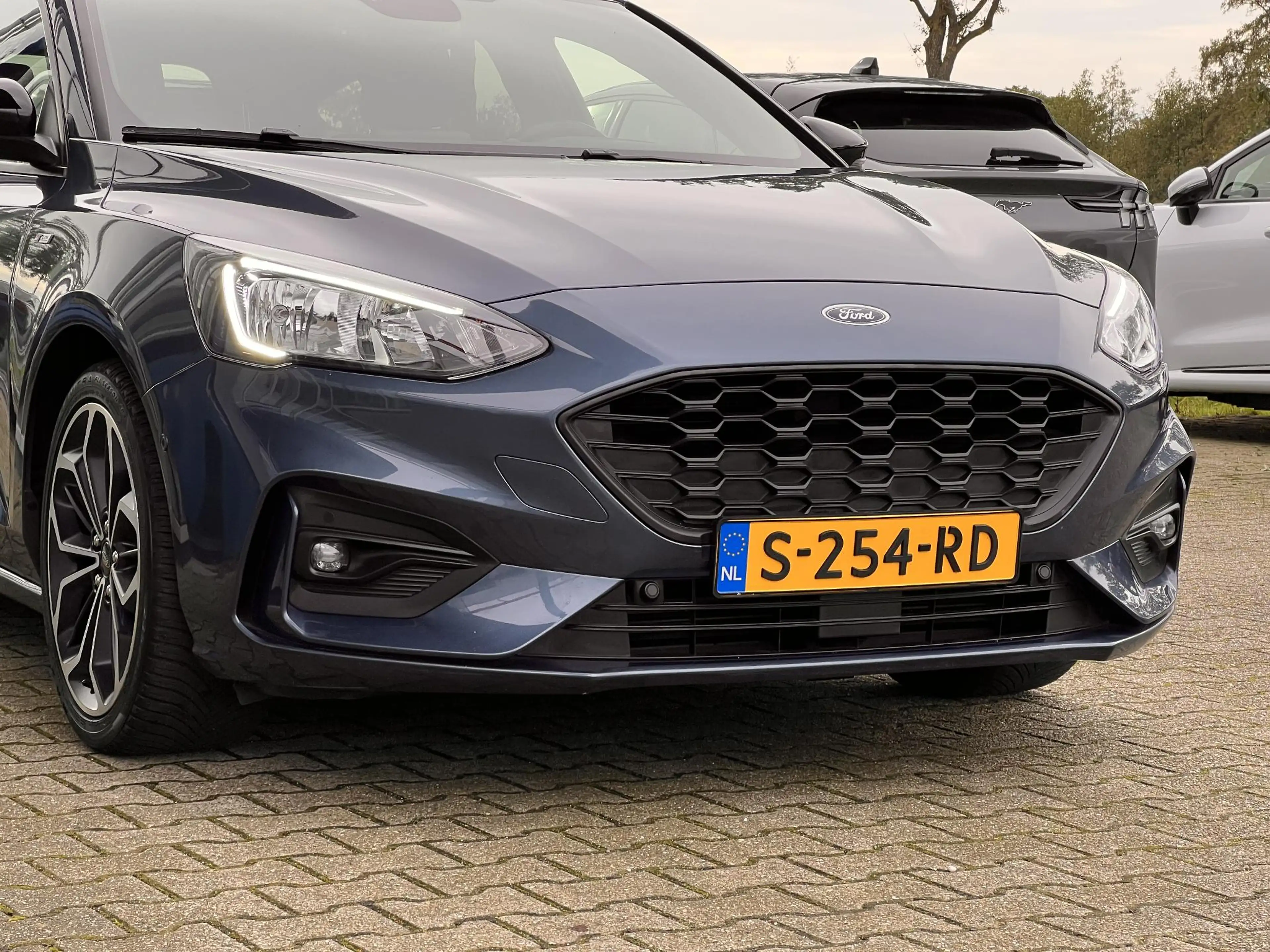 Ford Focus Wagon 1.0 EcoBoost ST Line Business Full-led | B&O — photo 3