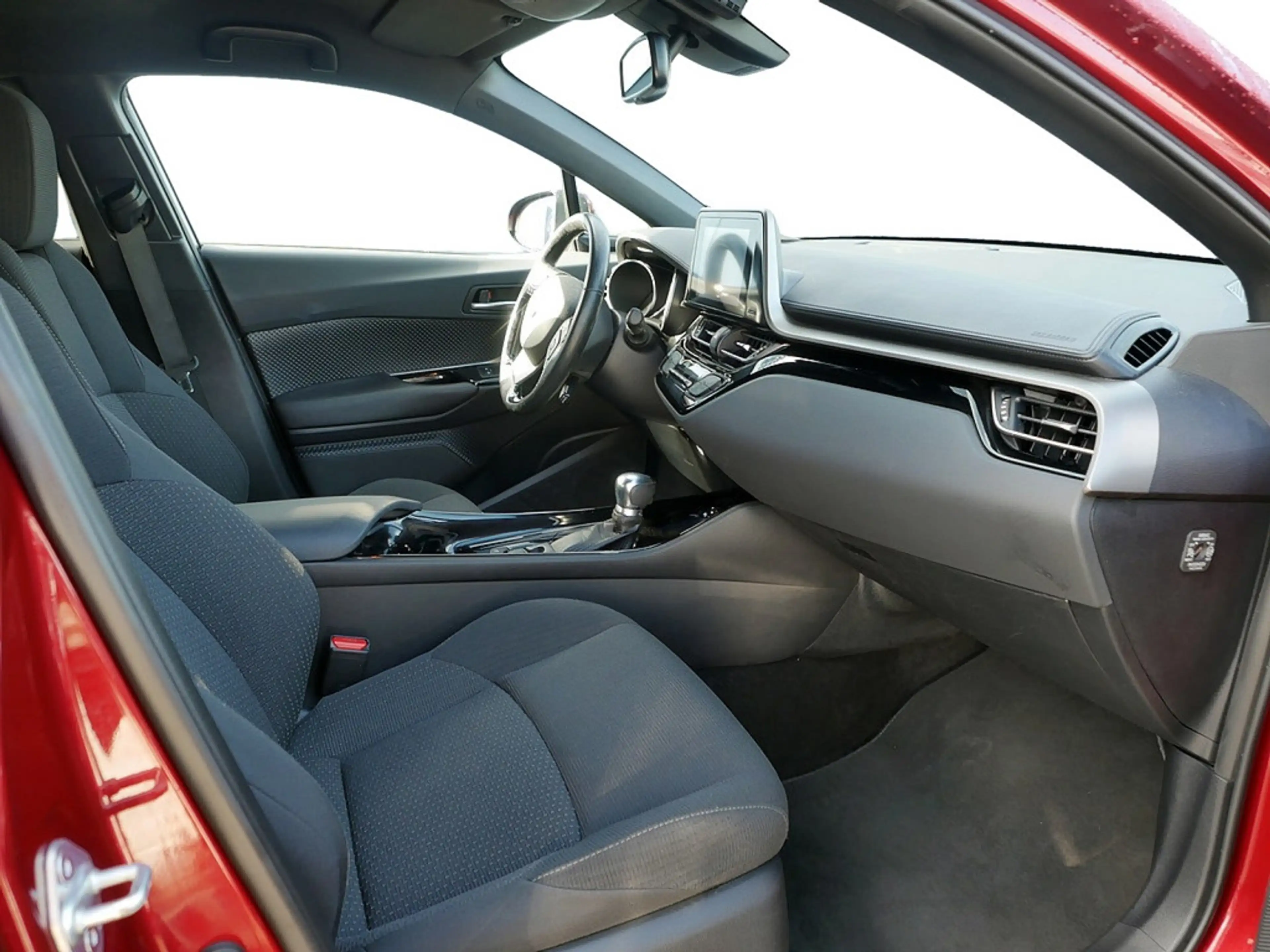 Toyota C-HR 1.8 Hybrid Team D PDC SHZ KAMERA ACC — photo 8