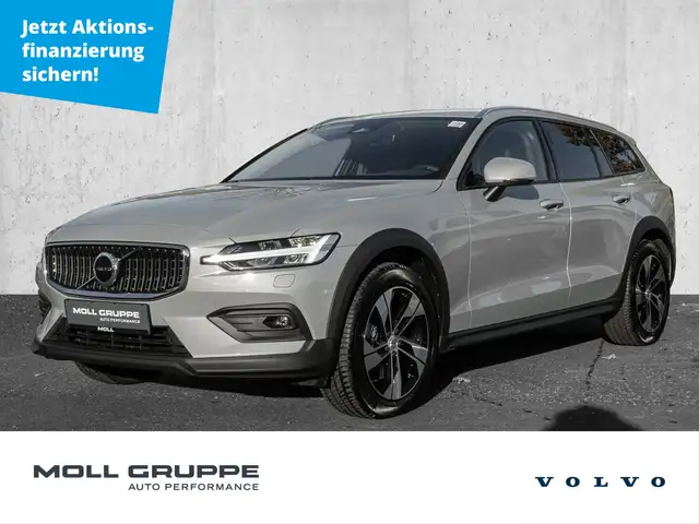 Volvo V60 Cross Country B4 AWD Plus