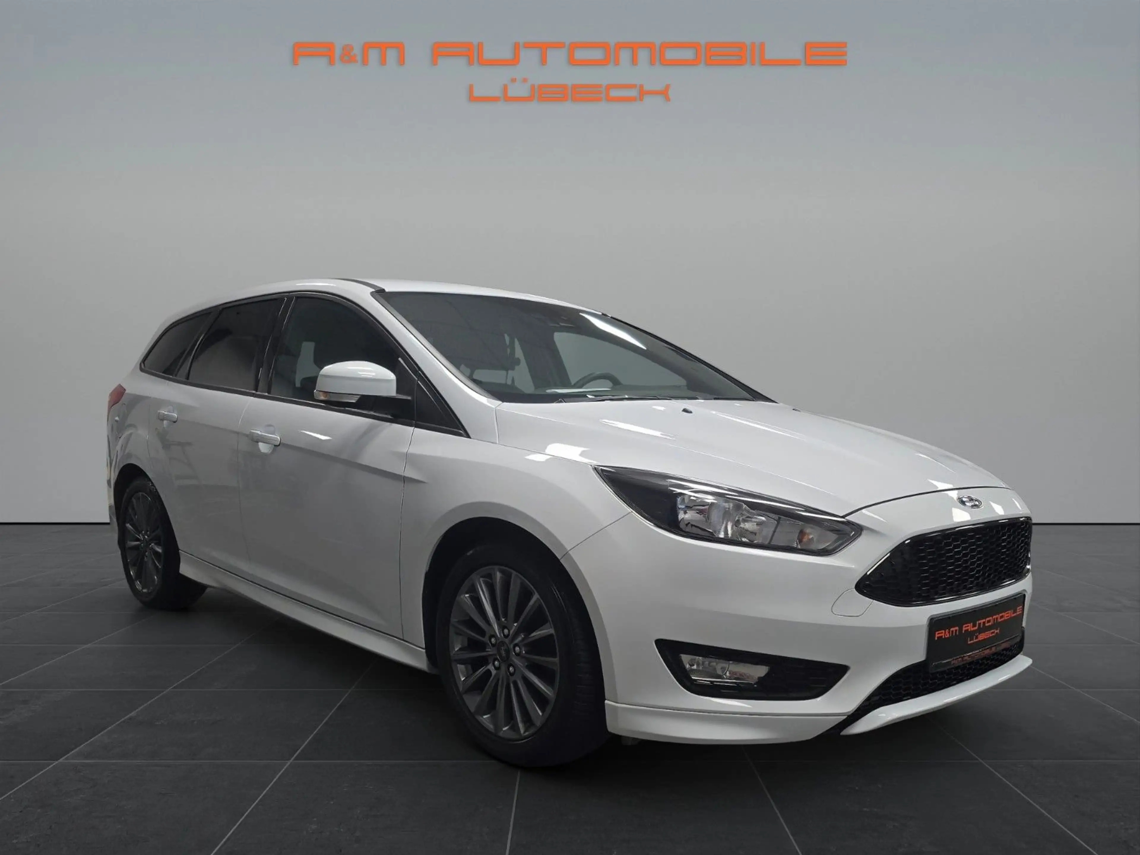 Ford Focus Turnier ST-Line TÜV/SERVICE NEU ! GARANTIE — photo 3