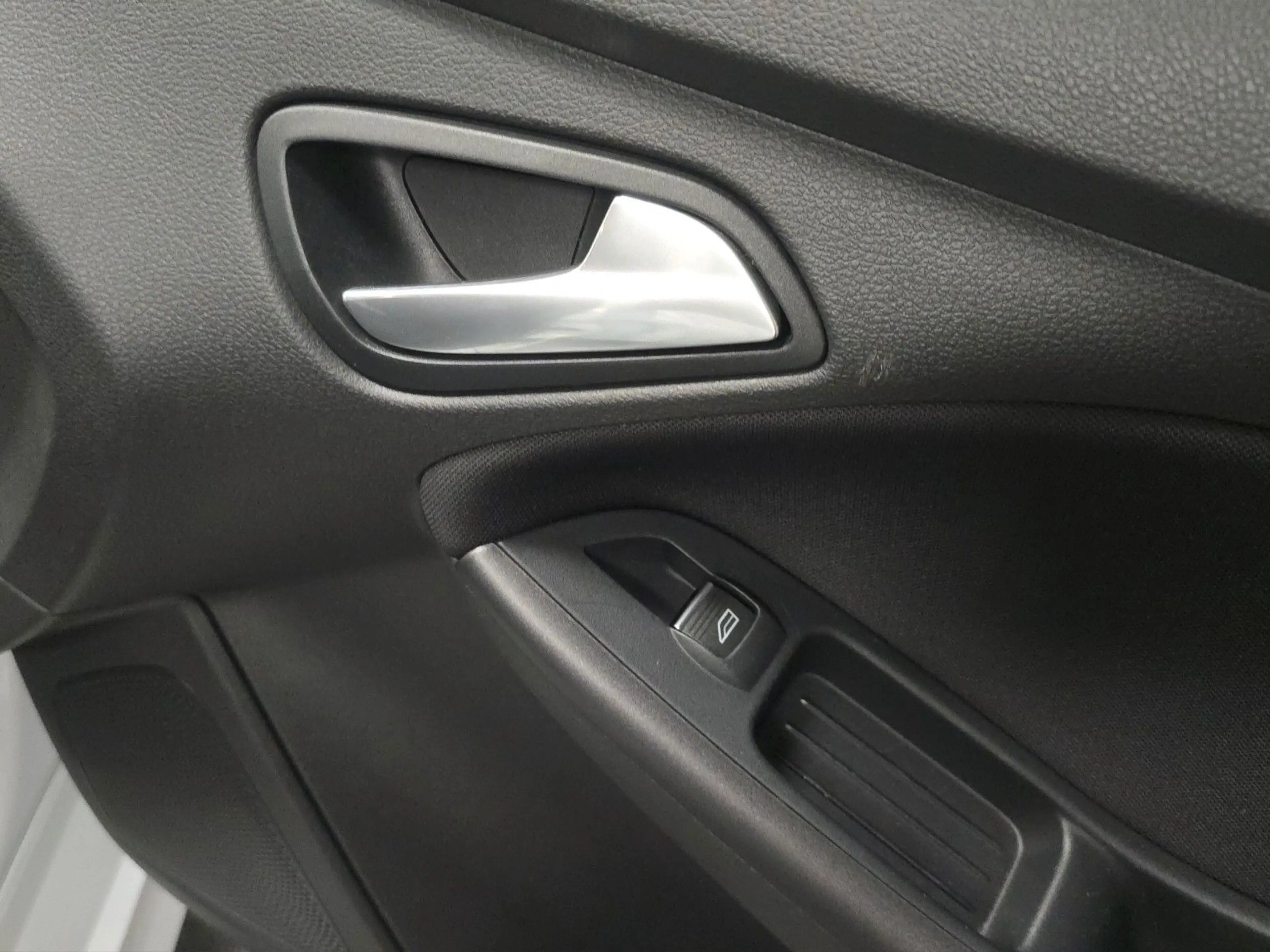 Ford Focus Turnier ST-Line TÜV/SERVICE NEU ! GARANTIE — photo 27