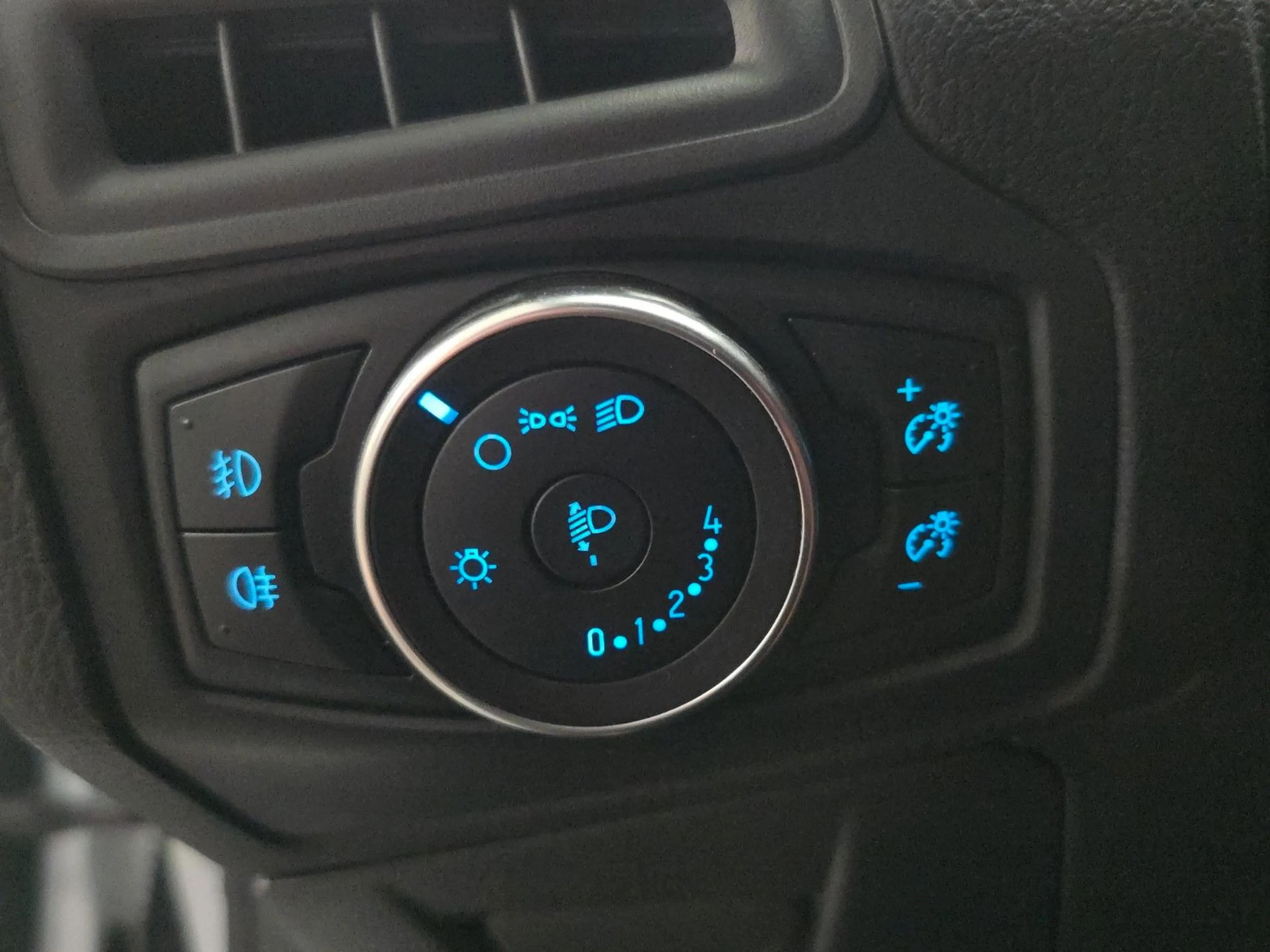 Ford Focus Turnier ST-Line TÜV/SERVICE NEU ! GARANTIE — photo 16
