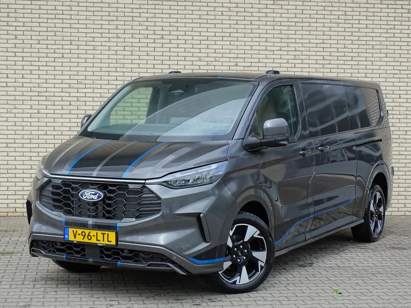 Ford Transit Custom 320 L2H1 2.0 TDCI 170pk Sport AWD Automaat | Dubbe Grijs - 1