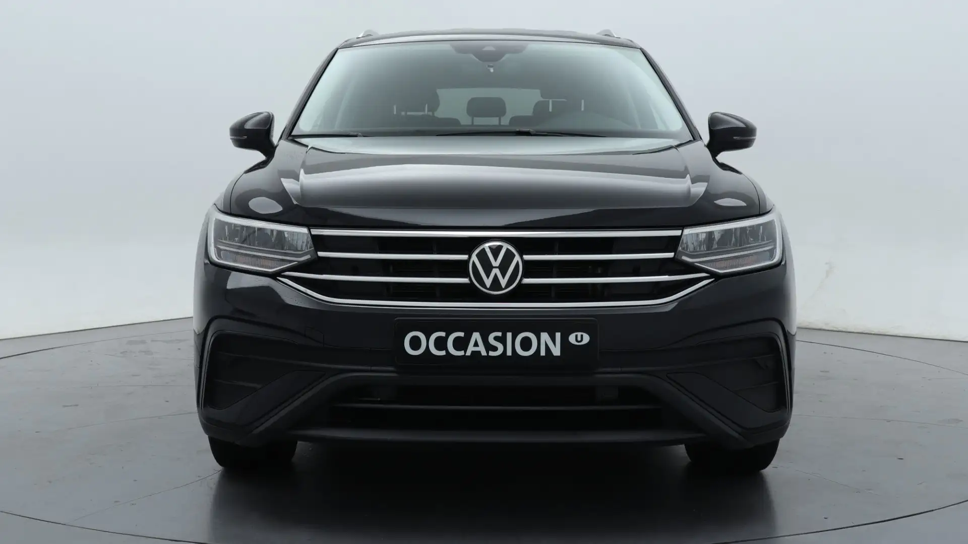 Volkswagen Tiguan Allspace 1.5 TSI 150pk DSG Life Business 7p. Zwart - 2