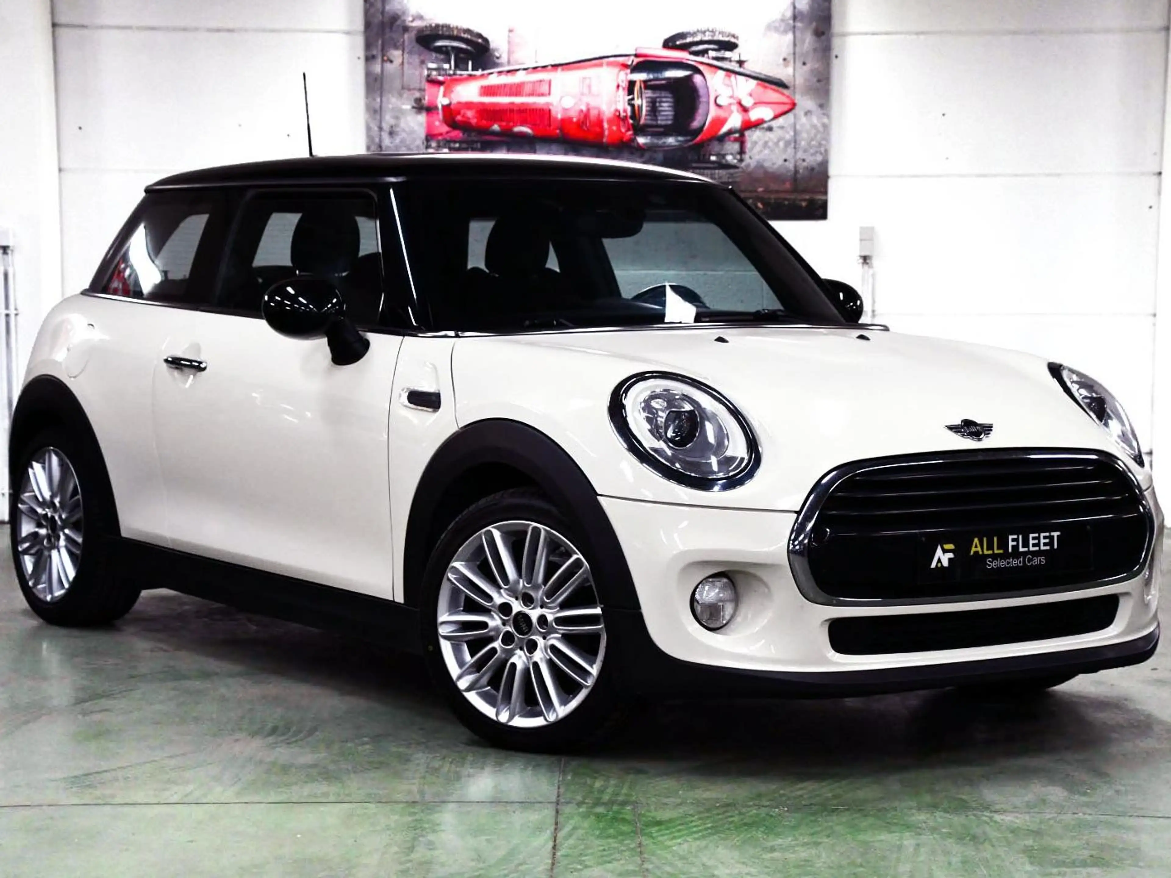MINI Cooper D FULL - Cuir, Navigation, Xénon, British Flag — photo 3