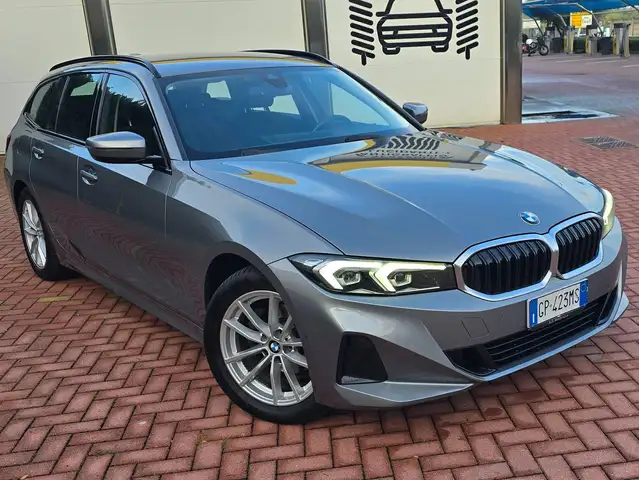 BMW 316 Serie 3 G21 2023 Touring 316d Touring mhev 48V auto ok per neopatentati