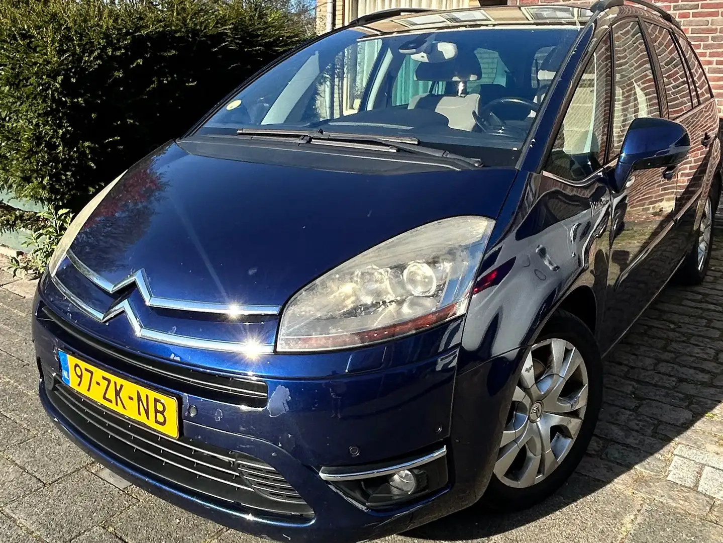 Citroen C4 Picasso C4 Picasso 2.0-16V Exclus. 7p. Синий - 1