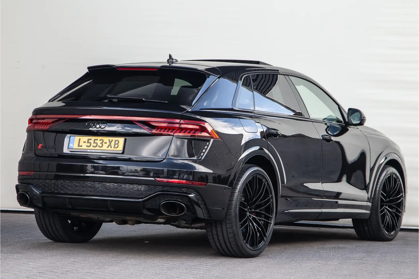 Audi RS Q8 4.0 TFSI Q8 quattro Ceramic, Head-up, Carbon, ABT Zwart - 2