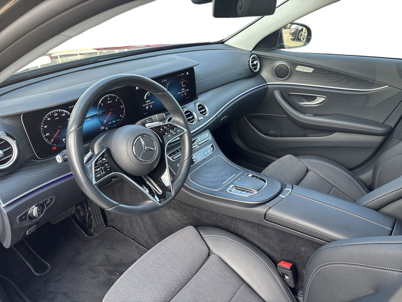 Mercedes-Benz E 220 d 4M Limousine AVANTGARDE PANO LED BUSINES — photo 9