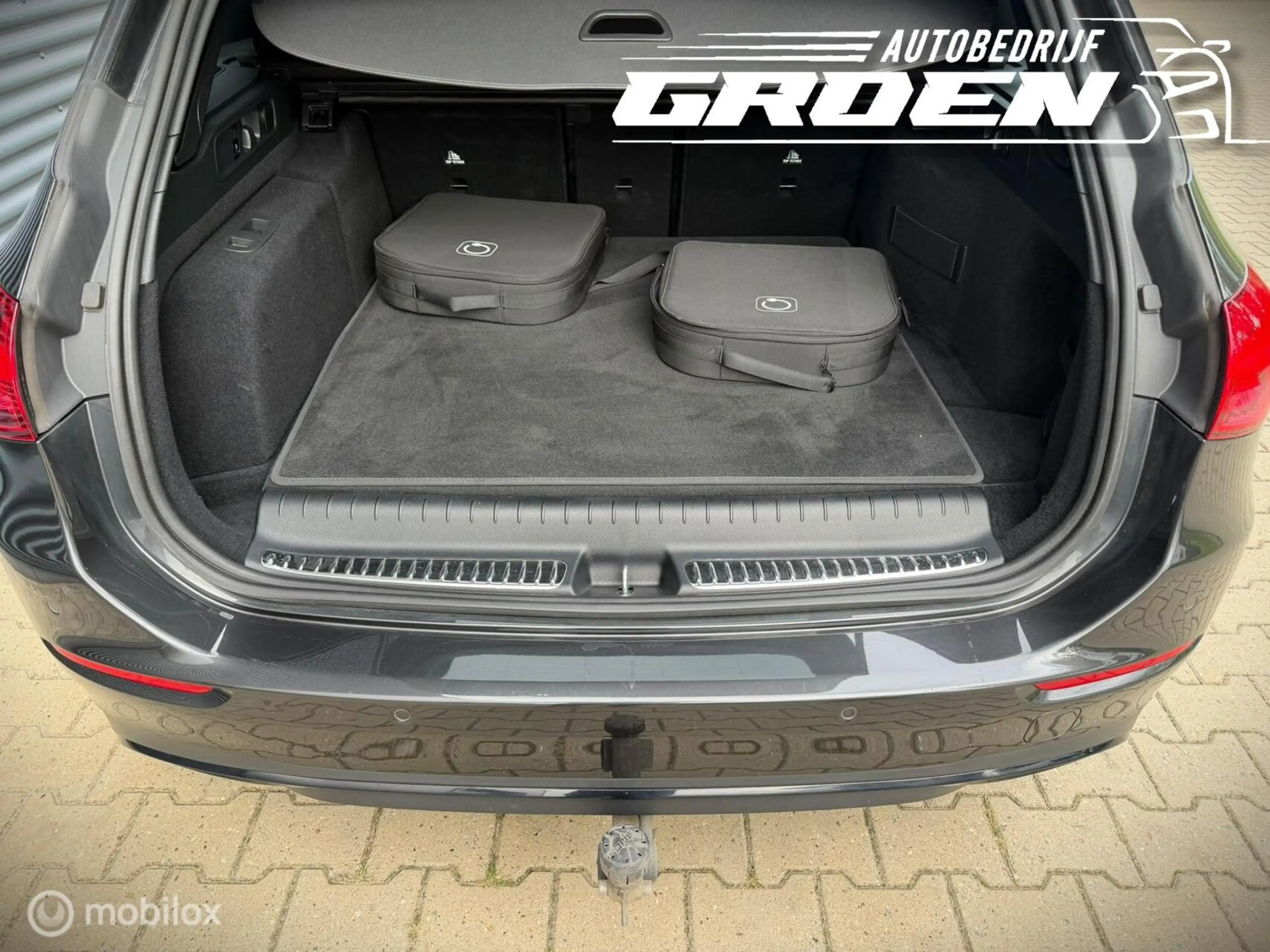 Mercedes-Benz C 300 Estate e Luxury PHEV 313PK — photo 31