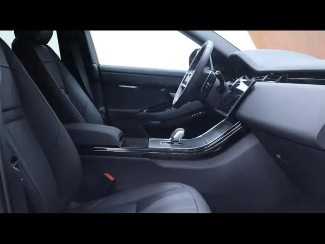 Land Rover Range Rover Evoque view 10