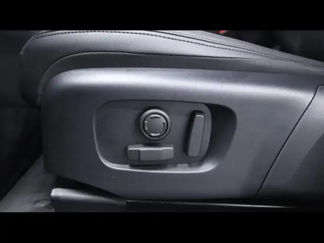 Land Rover Range Rover Evoque view 24