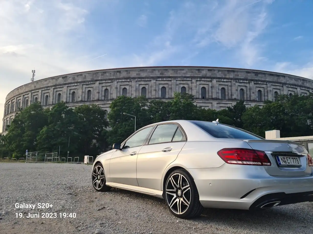 Mercedes-Benz 400