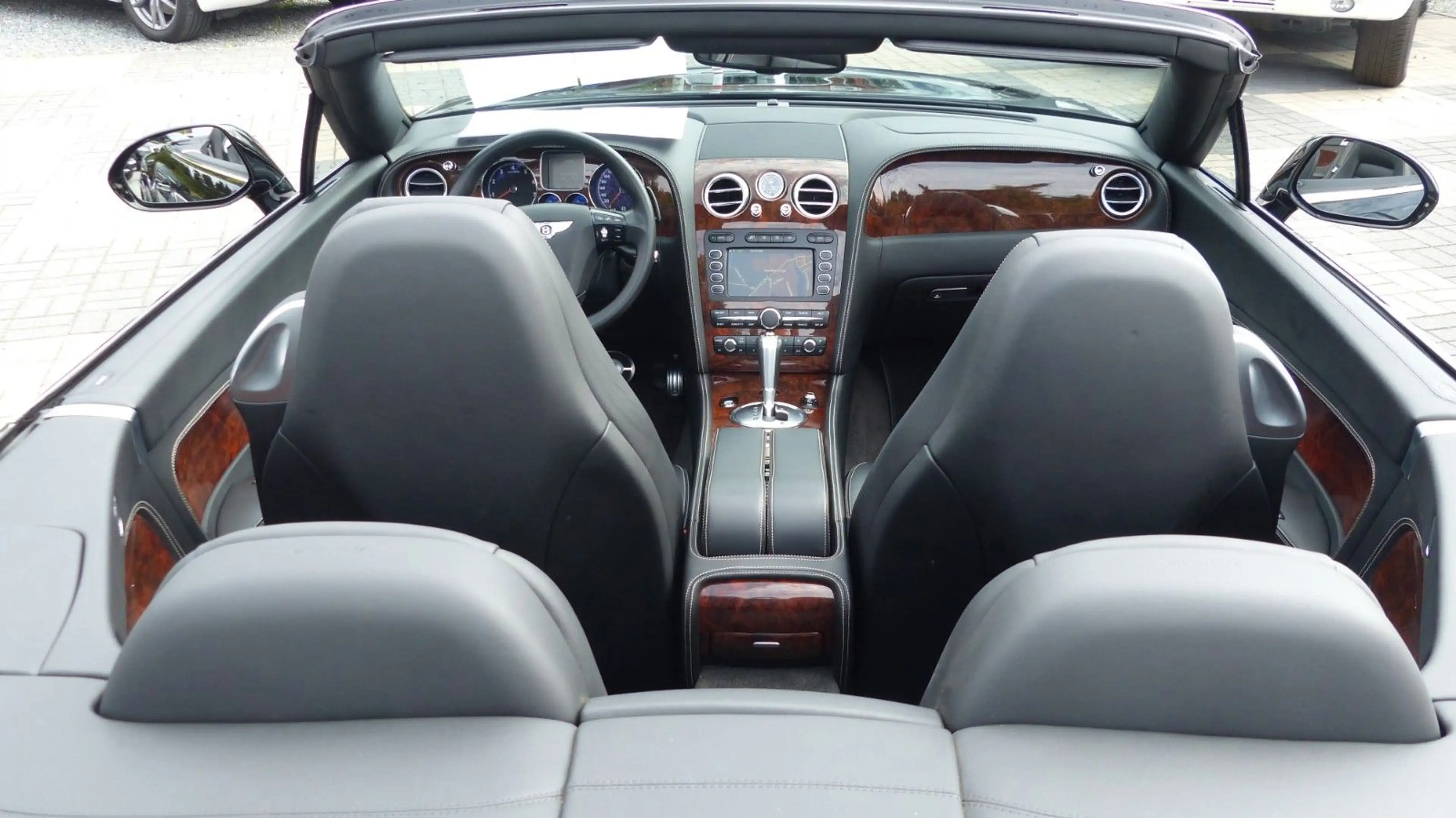 Bentley Continental GTC tripple schwarz  W12 4WD — photo 12