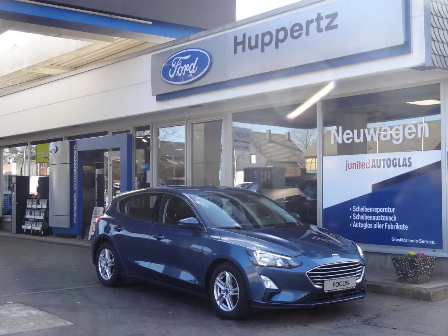 Ford Focus 1.0 Cool & Connect ALU Navi 8"-Touch PDC Blau - 1