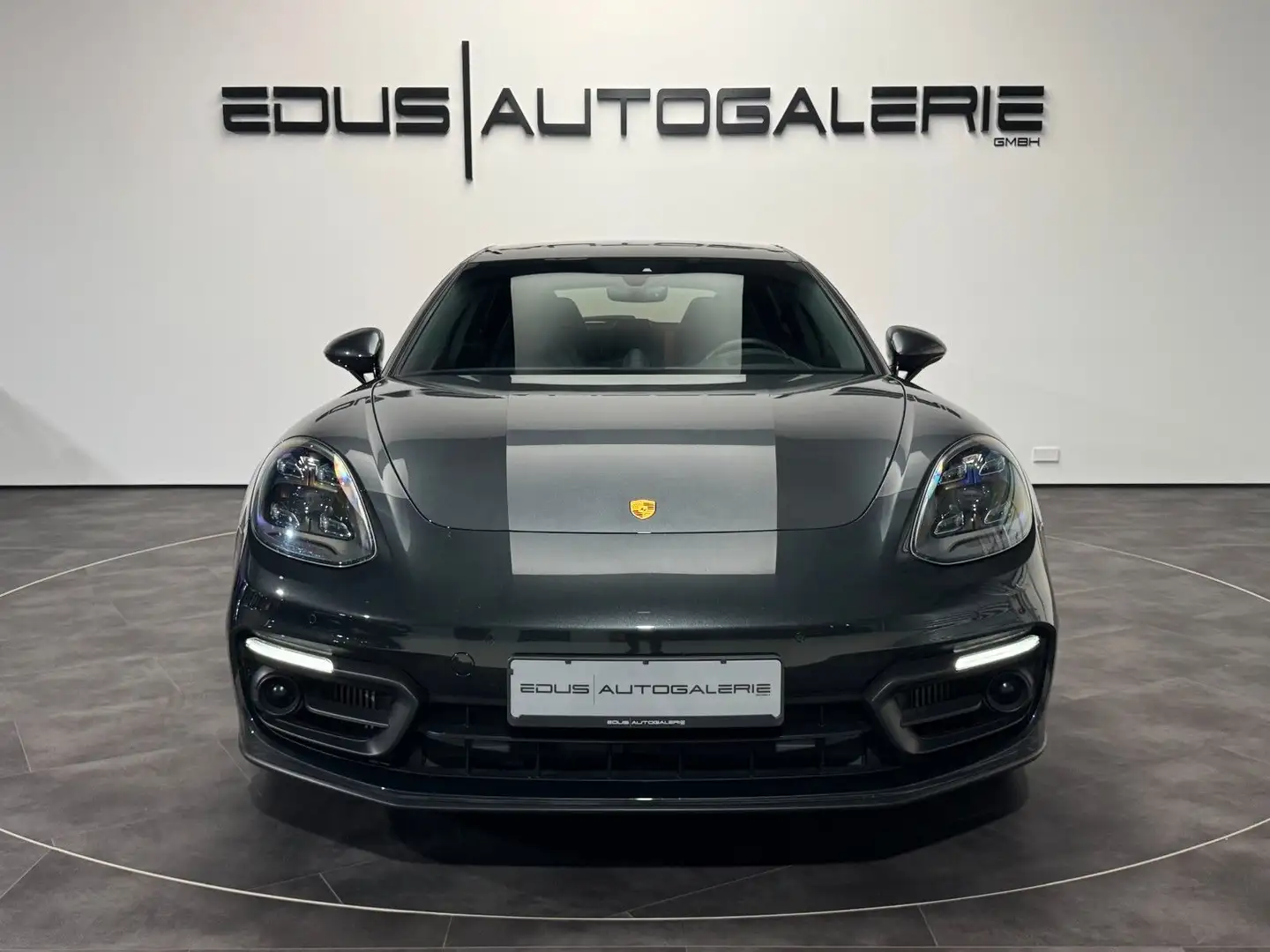 Porsche Panamera Sport Turismo 4 Platinum Edition Bose Gris - 2
