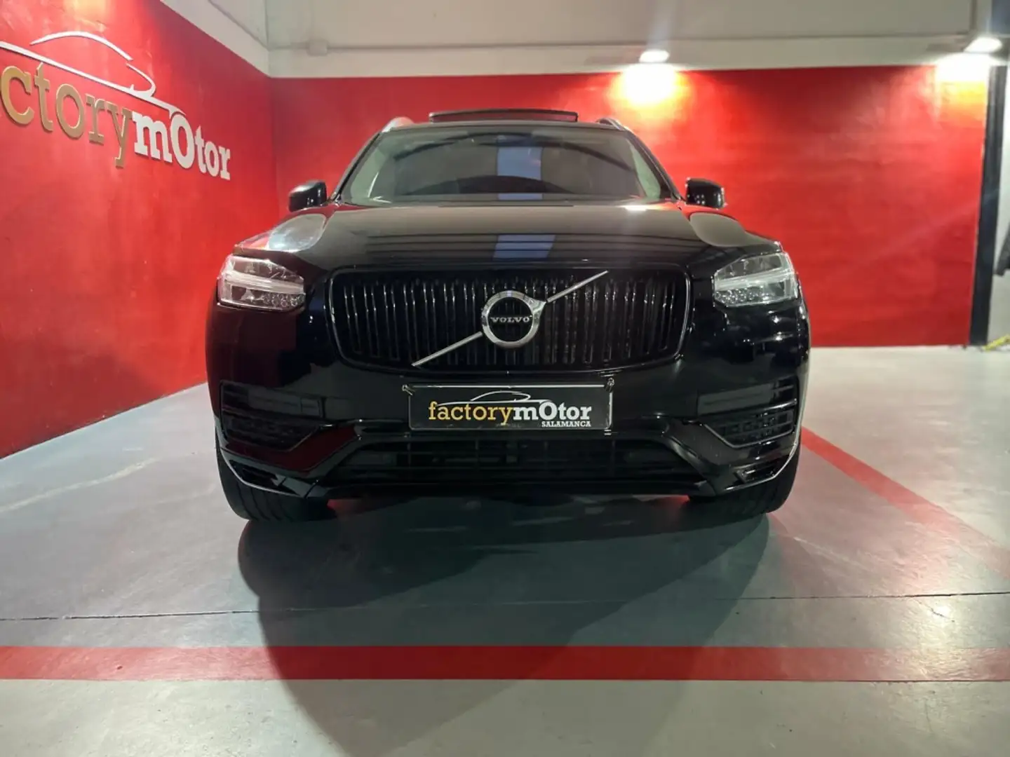 Volvo XC90 D4 R-Design Aut. Negro - 2