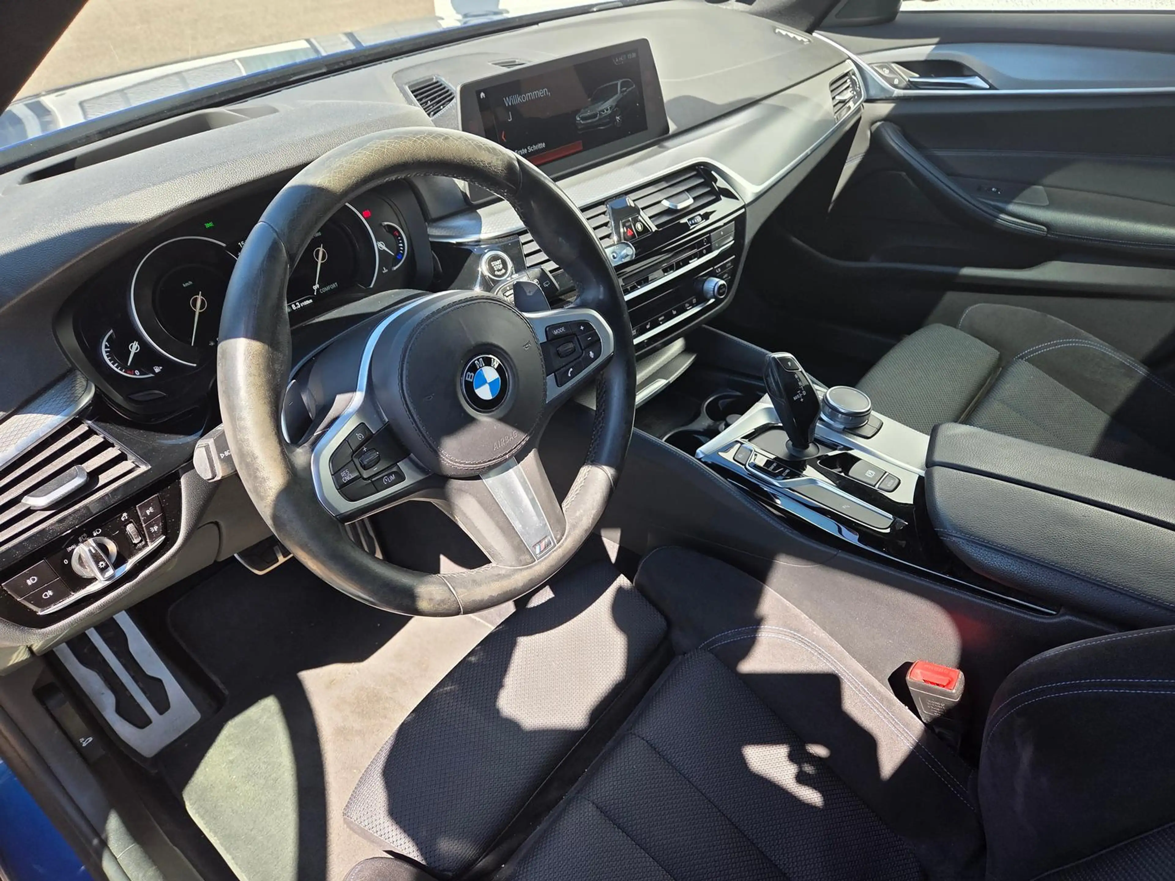 BMW 540 i xDrive M-Paket/AHK/Pano/Standheizung/HUD — photo 5