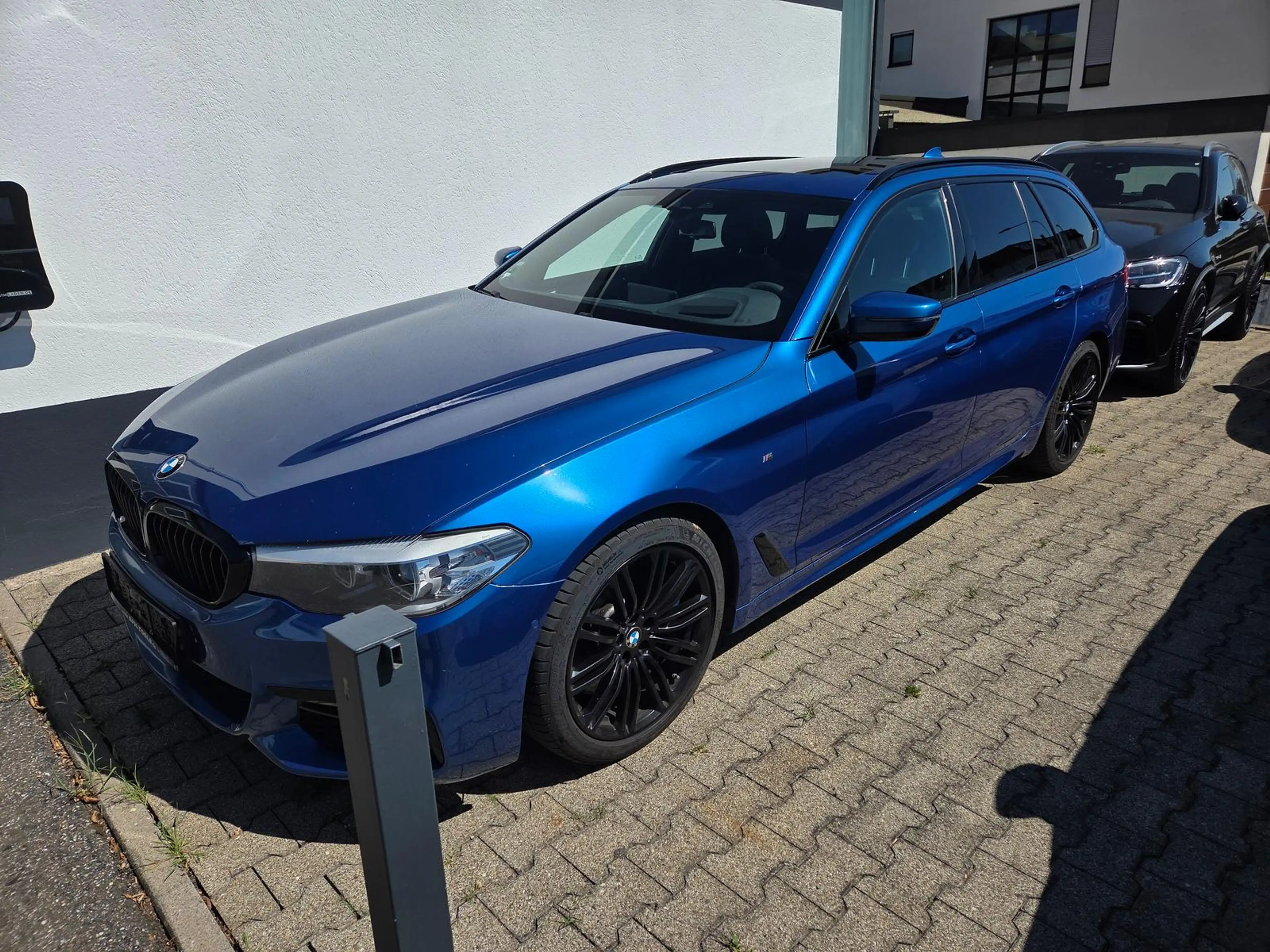 BMW 540 i xDrive M-Paket/AHK/Pano/Standheizung/HUD