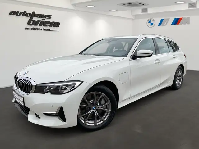 BMW 330 e Touring, Luxury Line
