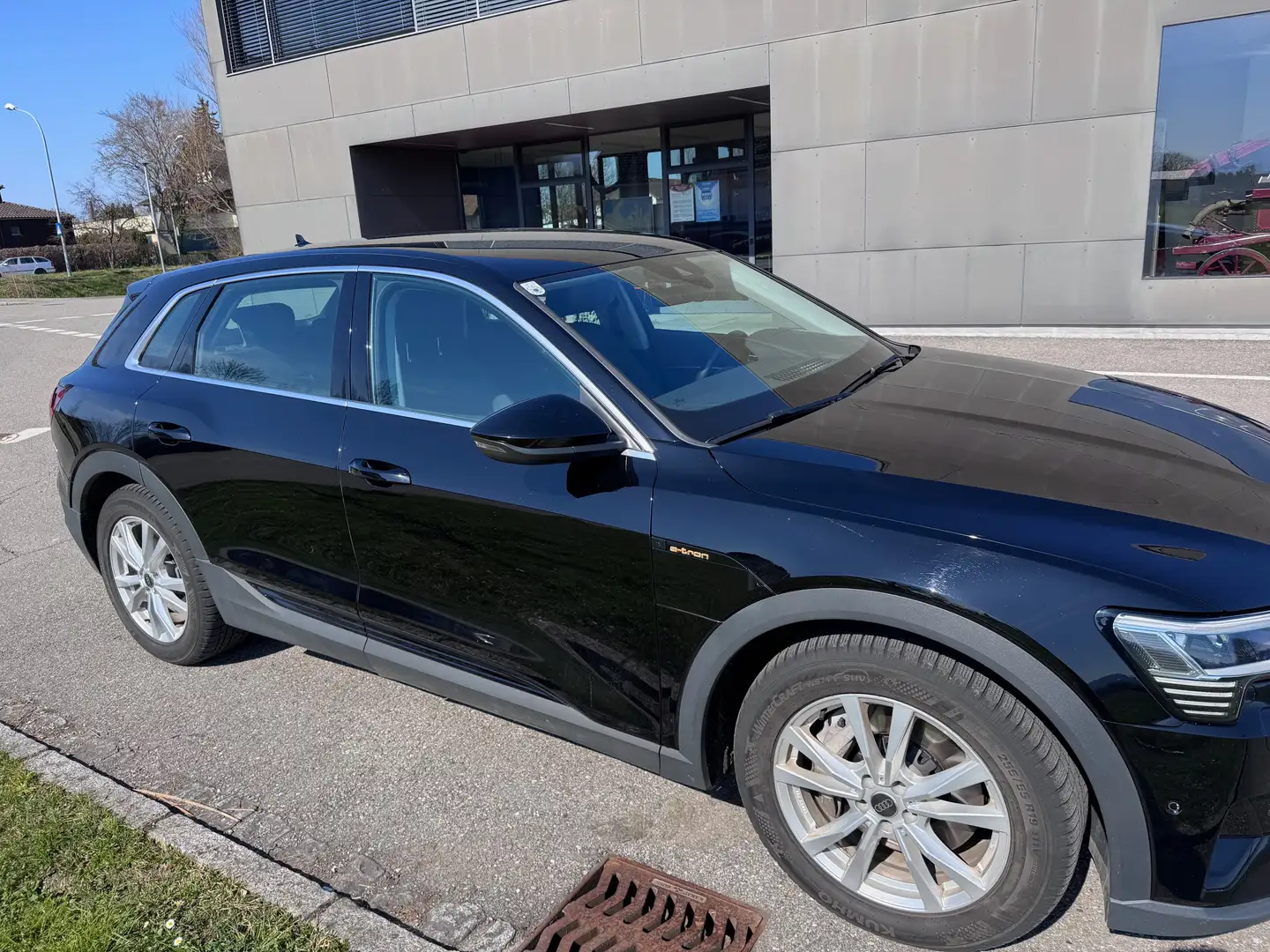 Audi e-tron e-tron 50 quattro 71kWh Business Business Schwarz - 2
