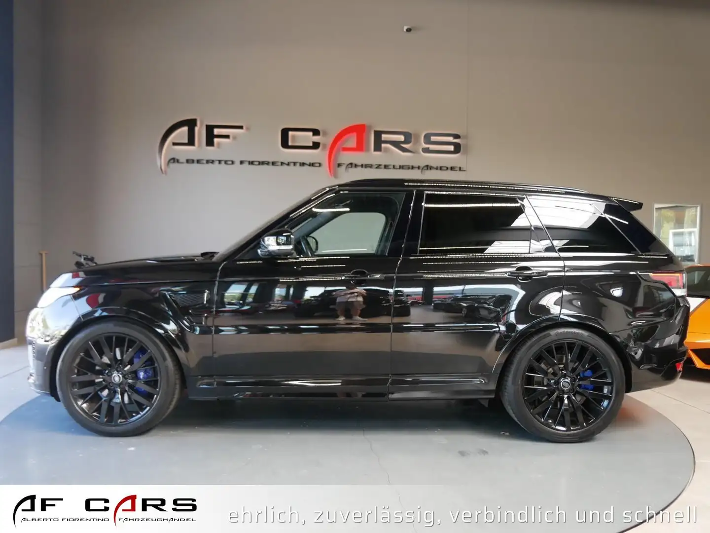 Land Rover Range Rover Sport SVR HUD AHK Pano Kamera ACC Meridian Sound Schwarz - 2