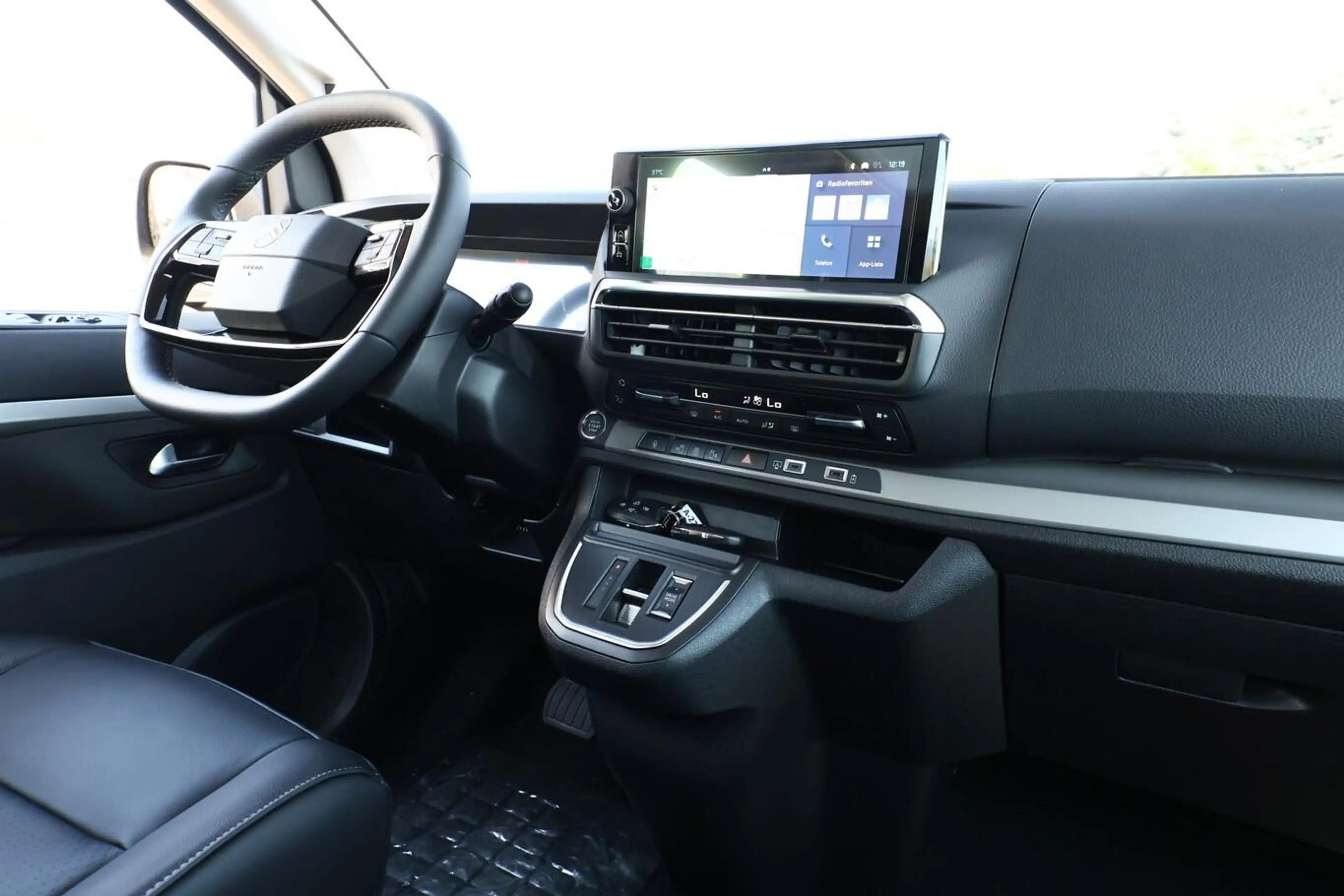 Citroen Spacetourer MAX XL Pano AHK Nav Leder Kam Keyl 132 kW (179 ... — photo 9