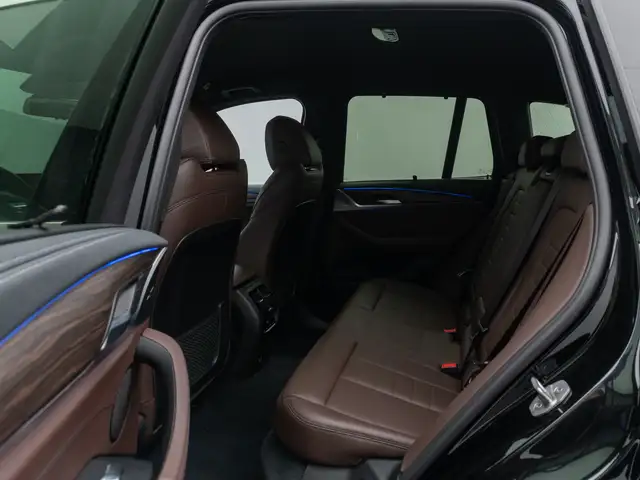 BMW X3 view 24