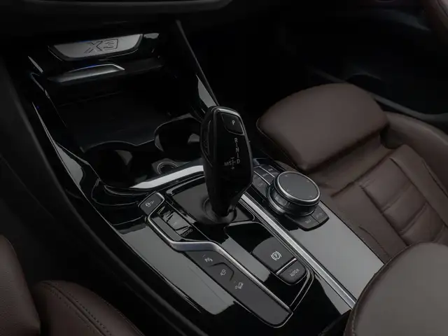 BMW X3 view 21