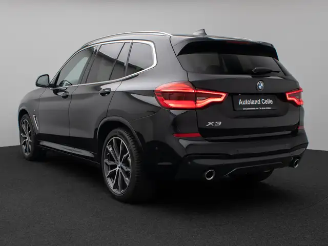 BMW X3 view 9
