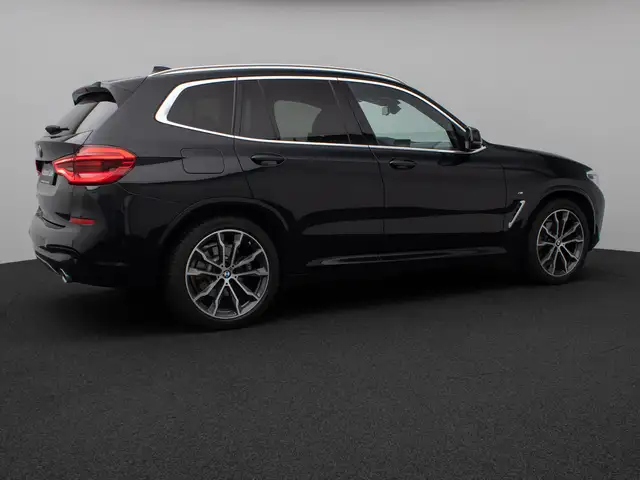 BMW X3 view 6