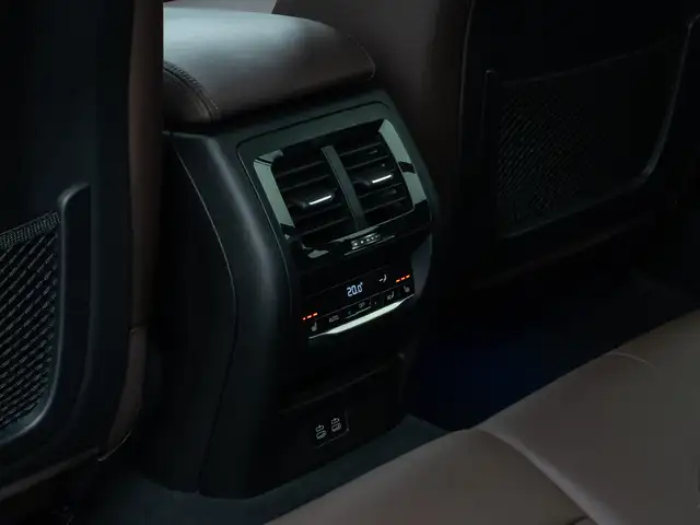 BMW X3 view 28