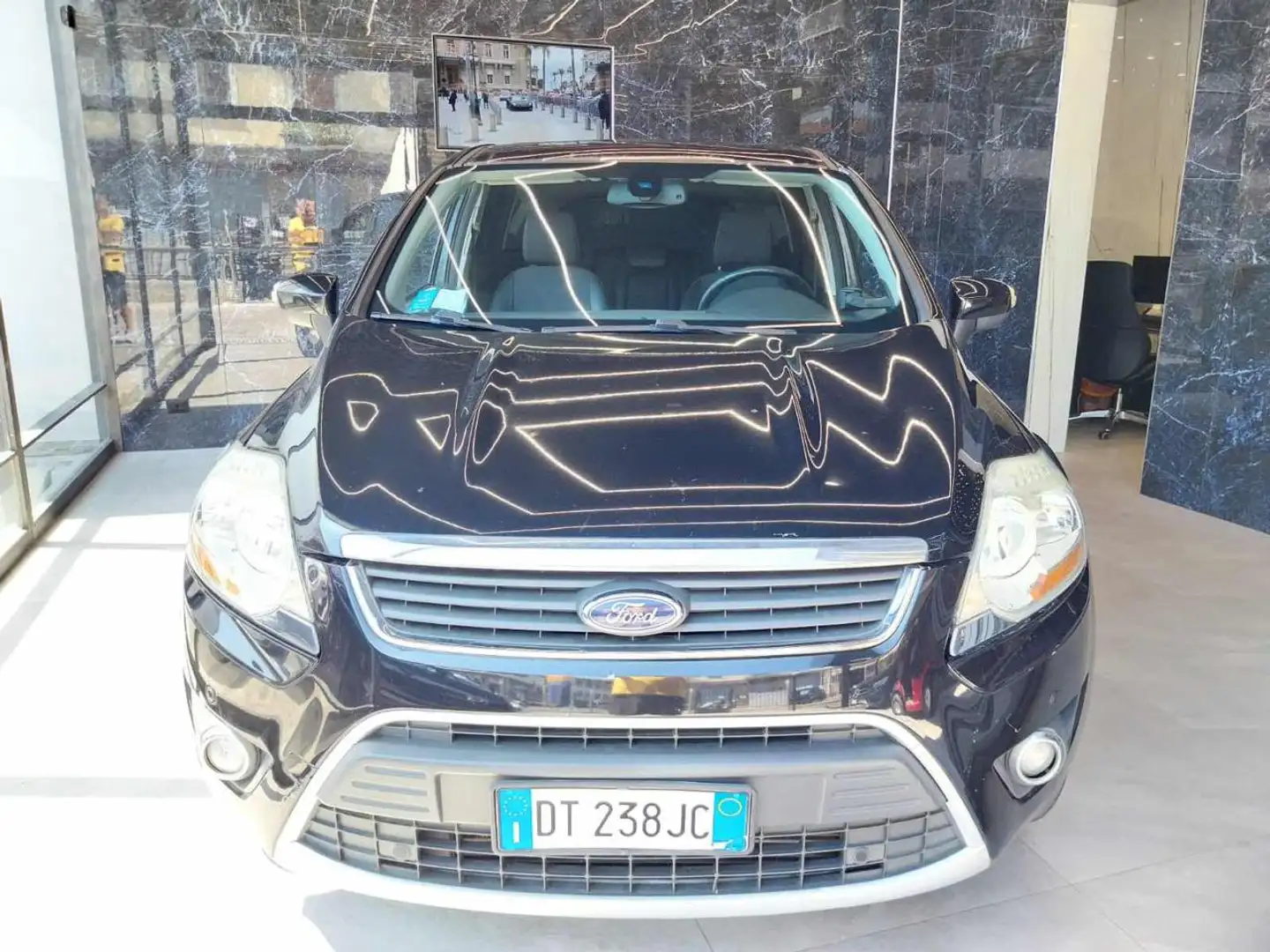 Ford Kuga 2.0 TDCi 136 CV 4WD Titanium (Garanzia 12 Mesi) Nero - 1