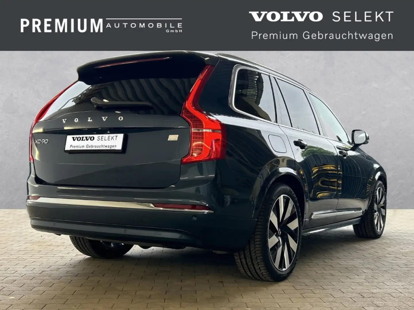 Volvo XC90 Ultimate Bright Recharge Plug-In Hybrid AWD T8 Twi Blau - 2