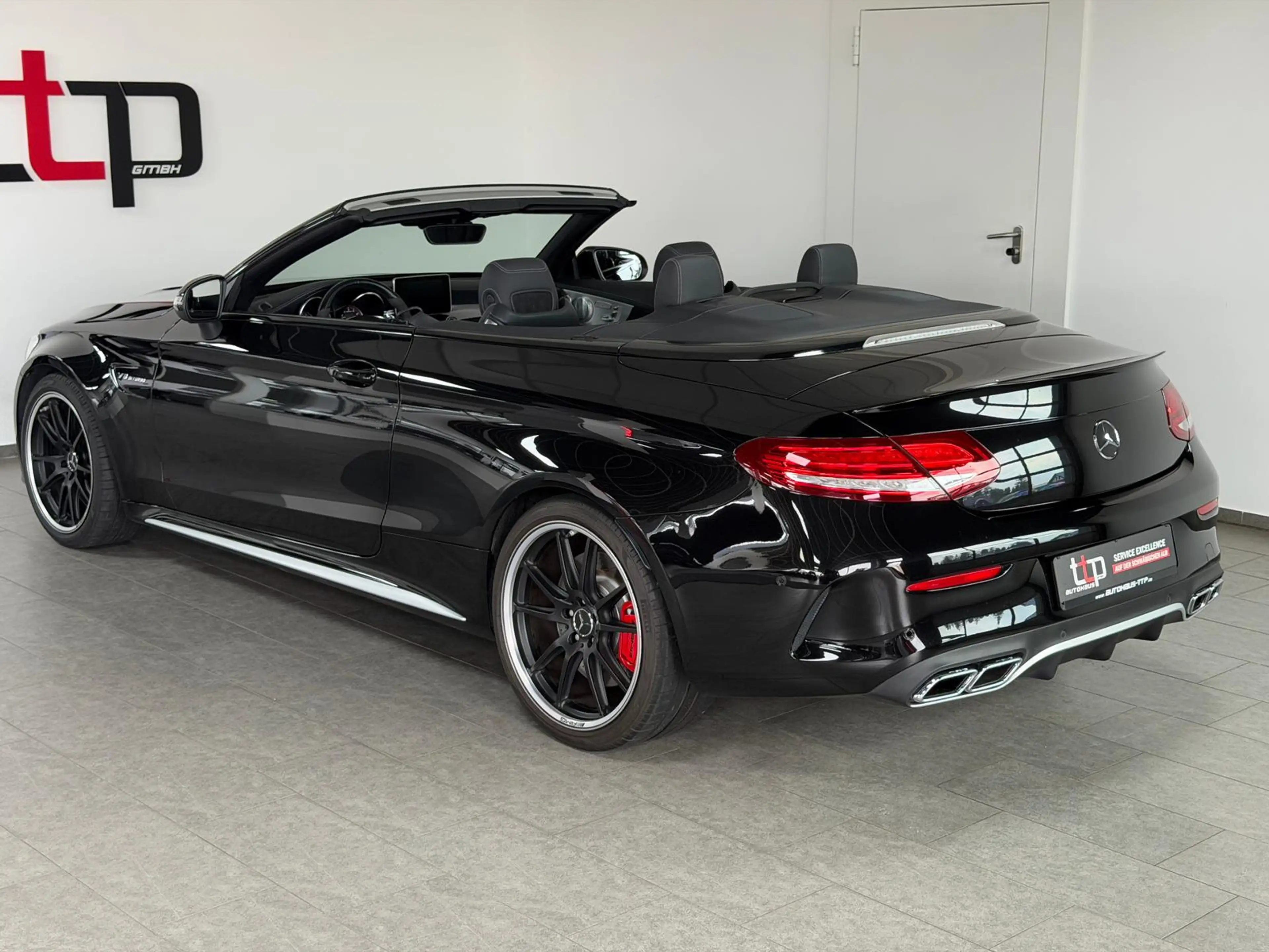 Mercedes-Benz C 63 AMG C 63 S AMG Cabrio Sportabgas. Head-UP Burmester — photo 6