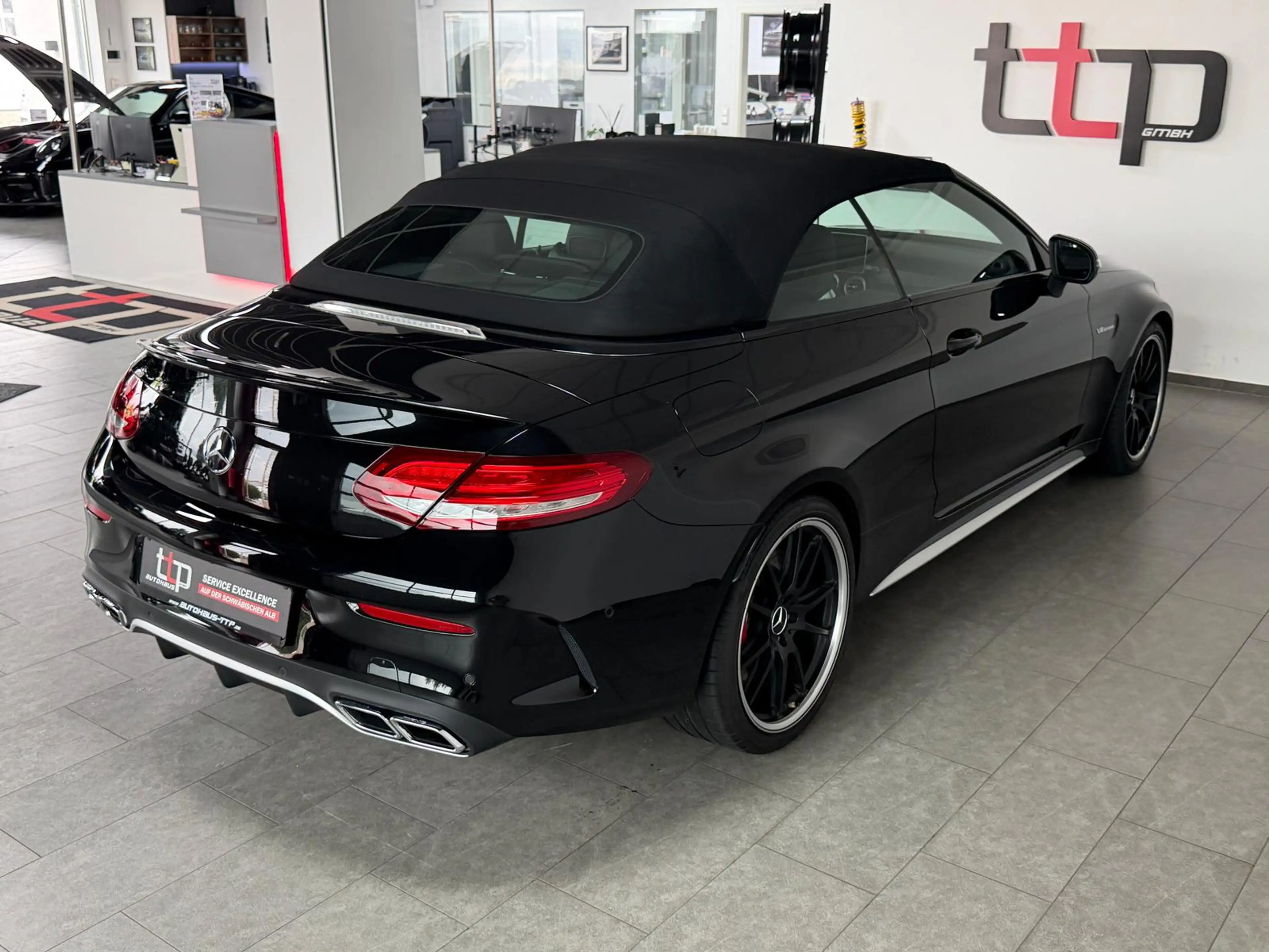 Mercedes-Benz C 63 AMG C 63 S AMG Cabrio Sportabgas. Head-UP Burmester — photo 9